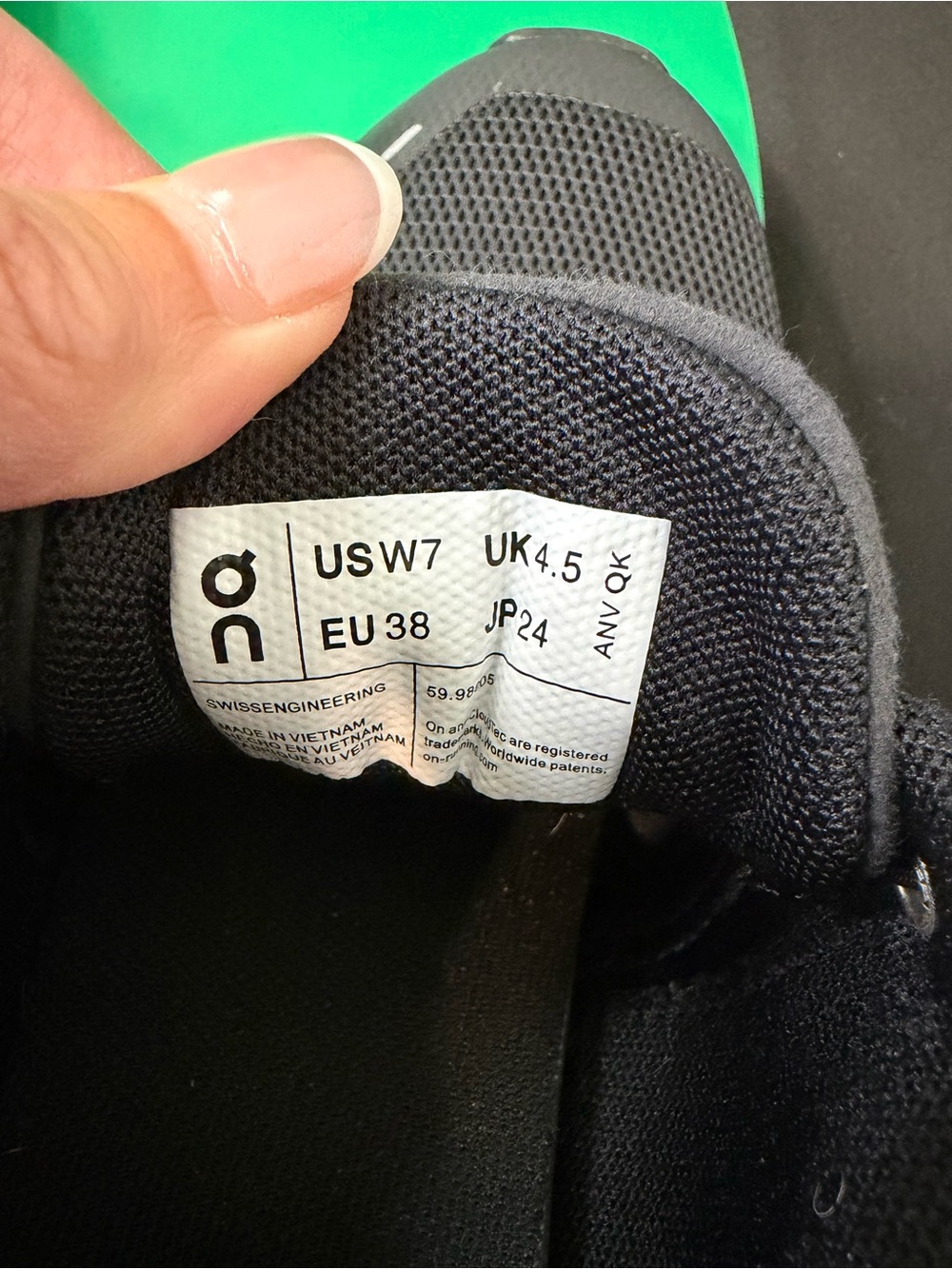 On Cloud 6 Running Womens Lightweight Black Running Shoes - Picture 10 of 10